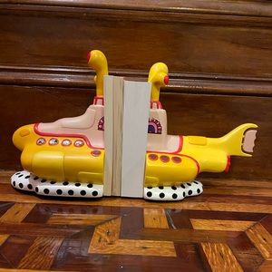 Vandor Limited Edition Yellow Submarine Bookends